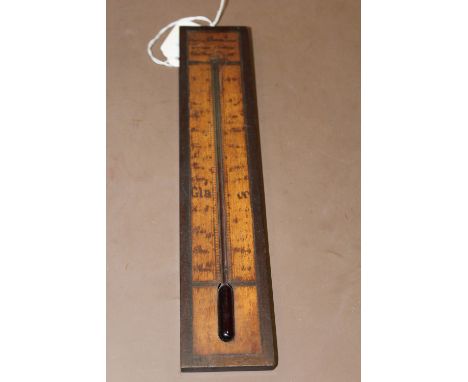 A VINTAGE WALL THERMOMETER, possibly 19th / 20th century, H 26.5 cm