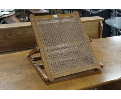 Bergere easel back stand