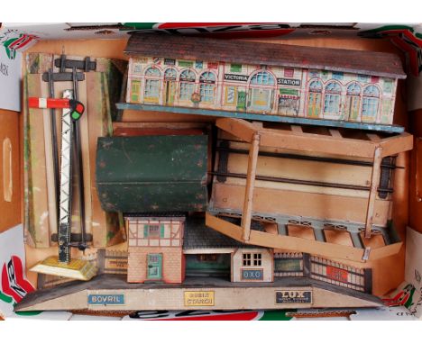 A large tray of Bing accessories including  'Victoria' station, another wayside station with various British adverts, c/w gir