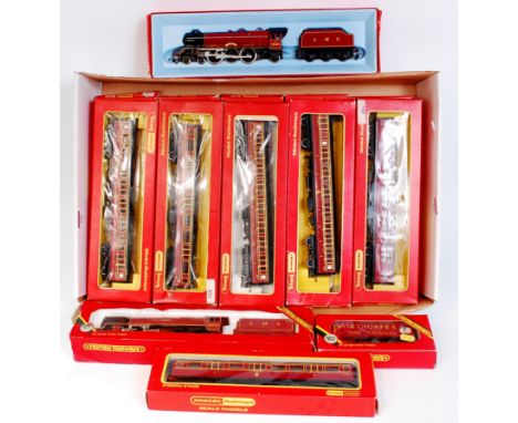 Triang Hornby R258AS LMS red 'Princess Elizabeth' engine and tender (G-BG) LMS red 'Duchess of Sutherland' engine and tender 