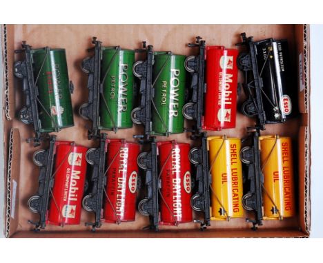 10 Hornby Dublo D1 tank wagons 'Power Ethyl' with hand, 2 'Power', 2 'Mobil', 2 'Royal Daylight', 2 yellow 'Shell Oil', and b