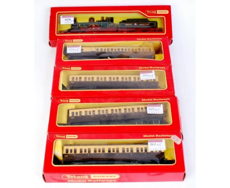 A Triang Hornby R354 'Lord of the Isles' engine and tender (G-BG) together with 3 R332 and an R332 clerestory coaches (G-BG)