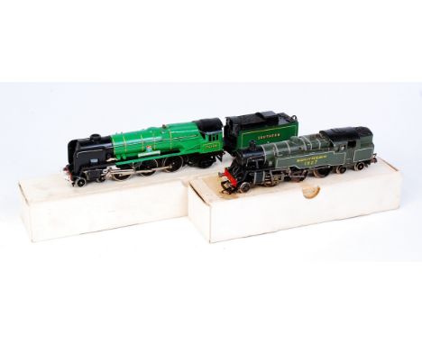 A Wrenn West Country class 4-6-2 engine and tender Southern malachite green 'Lyme Regis' some touching in, loss to some linin
