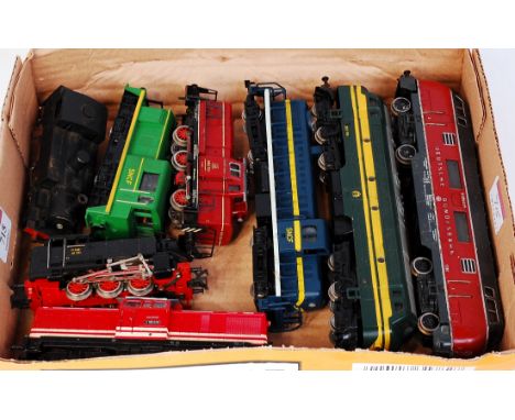 8 H0 Continental outline locomotives, 2 steam, 6 diesel, Fleischmann, Cutzold and other makes (F-G)