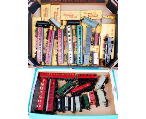 Quantity of Triang TT items, boxed 2-6-2 prairie tank engine (one buffer missing), 3 maroon suburban coaches, WR brown/cream 