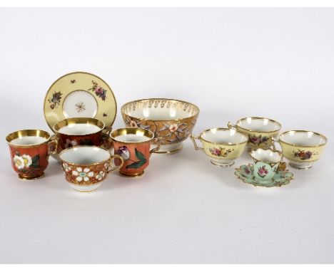 A group of early 19th Century tea wares, including Spode and Flight, Barr & Barr, decorated with flowers    Condition Report: