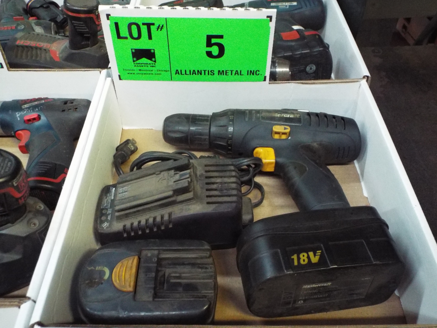 MASTERCRAFT 18V CORDLESS DRILL WITH SPARE BATTERY AND CHARGER