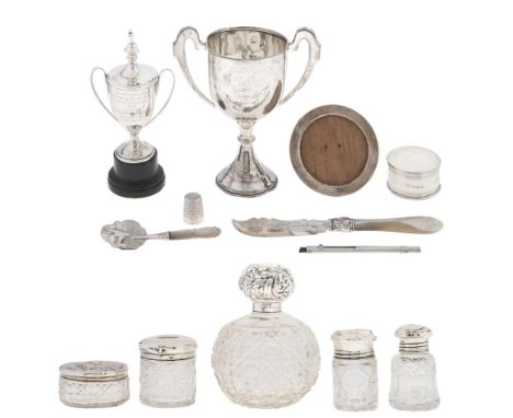 Miscellaneous Victorian and later silver articles, to include a mother of pearl handled caddy or other spoon, maker's mark ru