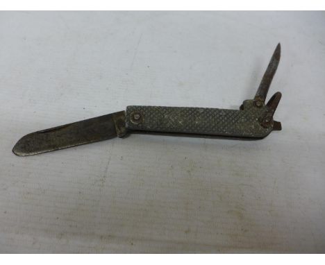 A HARRISON AND HOWSON WWII ROYAL NAVY JACK KNIFE 