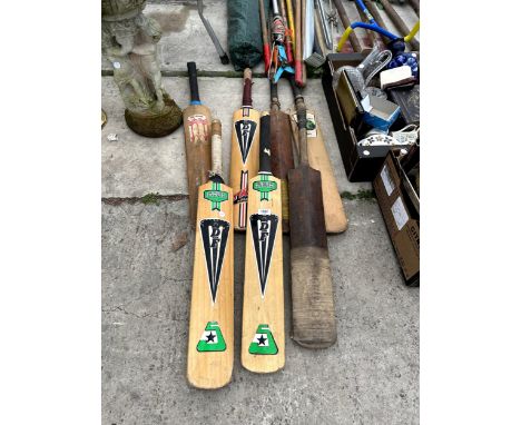 SEVEN VARIOUS VINTAGE AND MODERN CRICKET BATS 