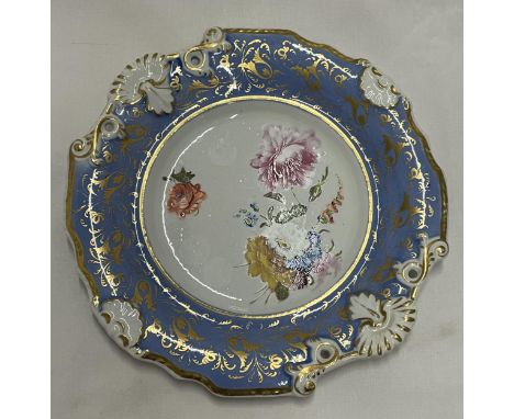 A C.1800 NEW HALL PORCELAIN HAND PAINTED CABINET PLATE, LABEL TO REVERSE 