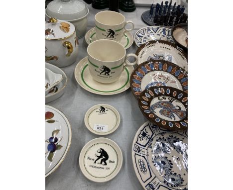 SIX PIECES OF RARE ROYAL DOULTON CHESSINGTON ZOO (BURNT STUB) TABLEWARE TO INCLUDE TWO LARGE CUPS AND SAUCERS PLUS TWO PIN TR