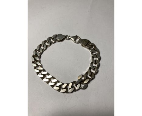 A HEAVY SILVER WRIST CHAIN 