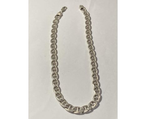 A HEAVY MARKED SILVER FLAT LINK NECKLACE LENGTH 47CM WEIGHT 65.5 GRAMS 
