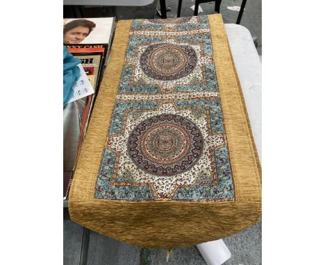 A VINTAGE MIDDLE EASTERN DESIGN TAPESTRY 