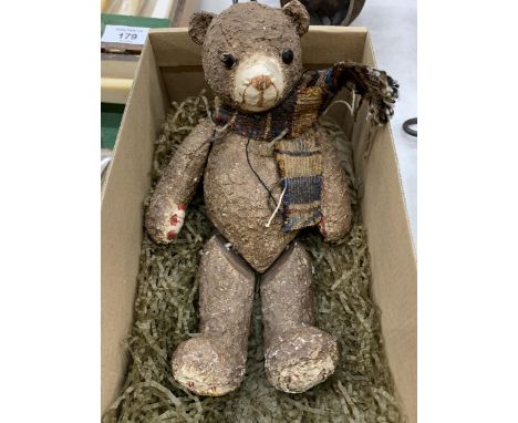 A BOXED 'STRING THINGS' TEDDY 