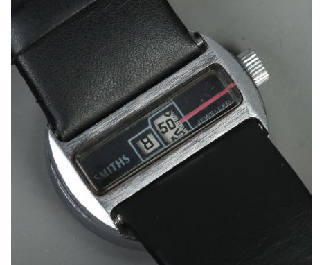 A gentleman's Smiths manual digital wristwatch.  In working order.