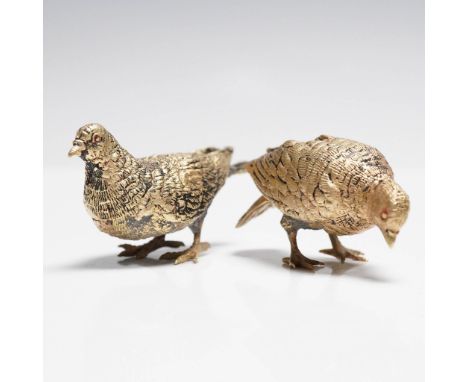 Pair of miniature bronze pigeon figurines with original cold-painted finish. Finely cast and detailed, each features lifelike