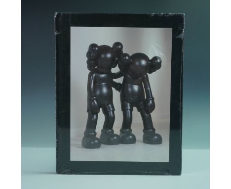 A sealed exhibition catalogue for KAWS: Final Days, published in conjunction with the artist’s show at the Centro de Arte Con