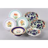 A pair of 19th century Imari decorated oval dessert dishes, a matching shell-shaped dish (gilding