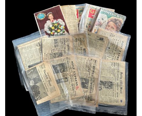Vintage Newspapers and Magazines including. Daily Mail January 21 1936 (Death King George), December 11 1936, May12 1937, May