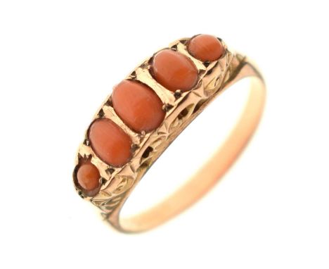 Edwardian coral boat head 9ct gold ring, the five graduated oval cabochons set in a scroll mount, Chester 1910, size S, 1.5g 
