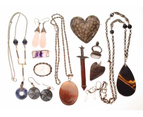 Group of hardstone jewellery including an '835' white metal and agate pendant necklace, a Blue John brooch, a fossilised cora