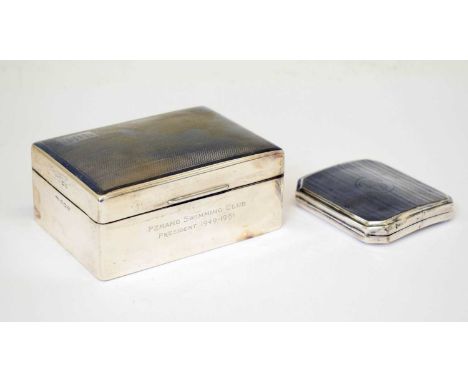 Edward VII silver cigarette case with engine turned decoration, sponsor's mark of John Thompson &amp; Sons, London 1904, 95g 