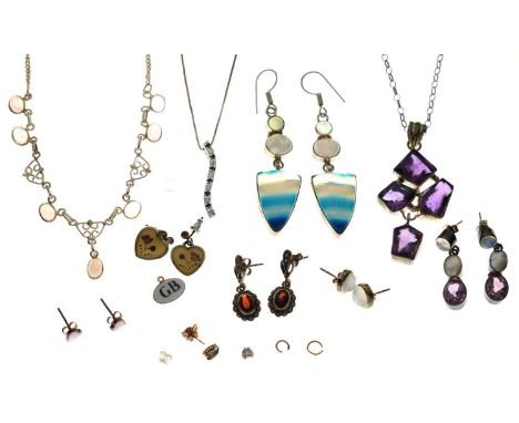 Small group of hardstone jewellery including an amethyst pendant, multi-stone drop earrings, moonstone necklace, ear studs, e