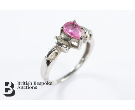 9ct white gold tourmaline and white sapphire ring, size M+, approx 3.03 gms, together with a 9ct gold amethyst and white sapp