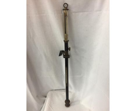 A VINTAGE SHIPS THERMOMETER AND BAROMETER 