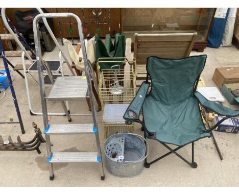 AN ASSORTMENT OF ITEMS TO INCLUDE A GALVANISED MOP BUCKET, A STEP LADDER AND A FOLDING CHAIR 