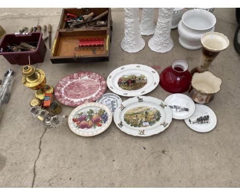 AN ASSORTMENT OF ITEMS TO INCLUDE CERAMIC PLATES, A BRASS WHEEL HUB, AND A BRASS OIL LAMP ETC 