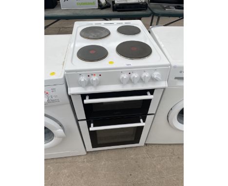 A WHITE BELLING FREESTANDING ELECTRIC OVEN AND HOB WITH INSTRUCTION MANUAL 