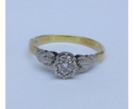 An 18ct gold and diamond solitaire ring, 3.4g, R