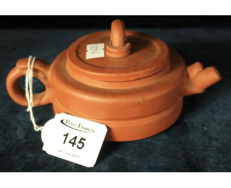 Chinese squat straight sided terracotta teapot with loop handle and bud spout, impressed seal mark to base.(B.P. 24% incl. VA