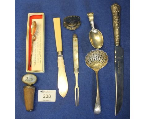 Bag of assorted silver and white metal to include: tea caddy spoon; menu holder; cutlery; claret mother-of-pearl stopper and 