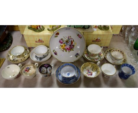 Ceramics - 18th century and later cups and saucers, including a Worcester wrythen tea bowl, c.1770;  a Newhall teabowl and sa