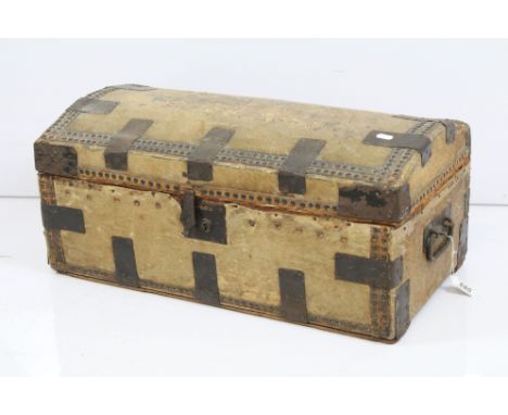 Georgian dome top, metal bound pony skin trunk, H 29cm, W 65cm, D 35cm