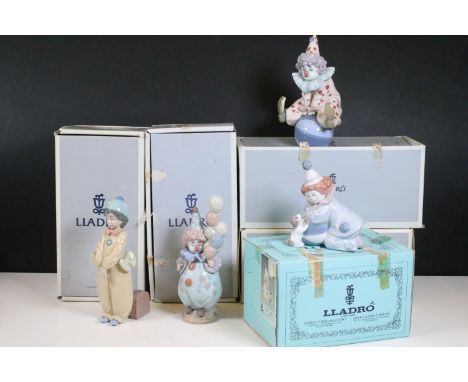 Collection of Lladro clown figurines to include 'Pierrot Rehearsing' 06259, 'Littlest Clown' 5811, No 5279, No 5472, 'Having 
