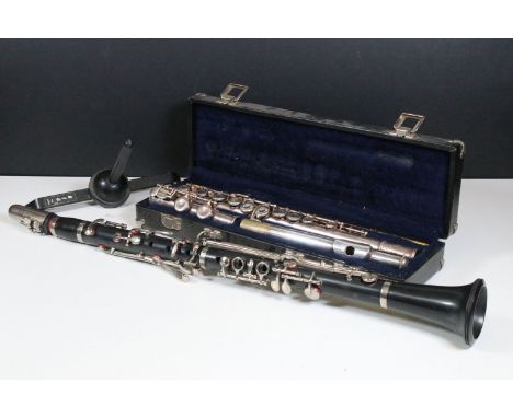 Evette flute, Buffet Crampon, 562384 in case together with an unmarked clarinet and stand
