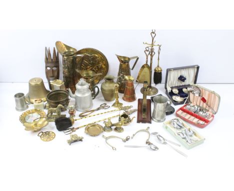 Large collection of mixed metalware to include copper jug, silver plated cutlery, brassware including brass bell, water jug a