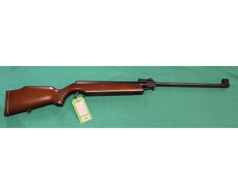 A Feinwerkbau Sport 124 .177 cal break barrel air rifle (N.B. slight surface rust in places) otherwise a good serviceable air