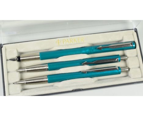 MODERN METALLIC TURQUOISE PARKER VECTOR FOUNTAIN PEN, BALLPOINT PEN &amp; PENCIL SET in original box