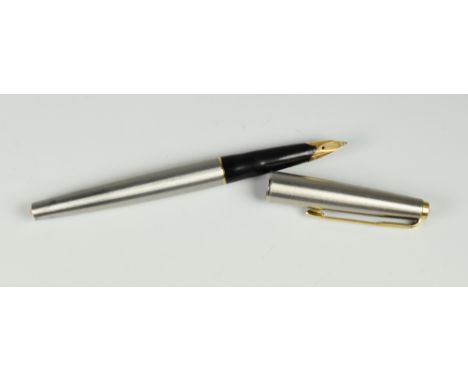 VINTAGE STAINLESS STEEL PARKER 65 FLIGHTER FOUNTAIN PEN with 14ct gold nib 