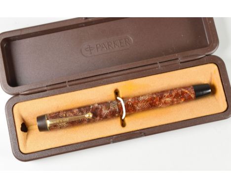 VINTAGE BASKETWEAVE ROSE SILVER &amp; BURGUNDY PARKER VICTORY MK I (1941-1946) FOUNTAIN PEN with original nib &amp; gold plat