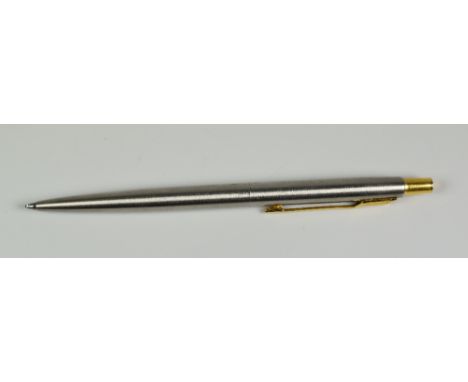 MODERN STAINLESS STEEL PARKER CLASSIC FLIGHTER BALLPOINT PEN with gold plated trim, date stamped 2004