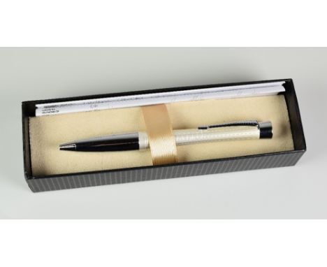 MODERN PEARL PARKER URBAN PREMIUM RETRACTABLE BALLPOINT PEN with chiselled metallic pearl-white barrel, in original box