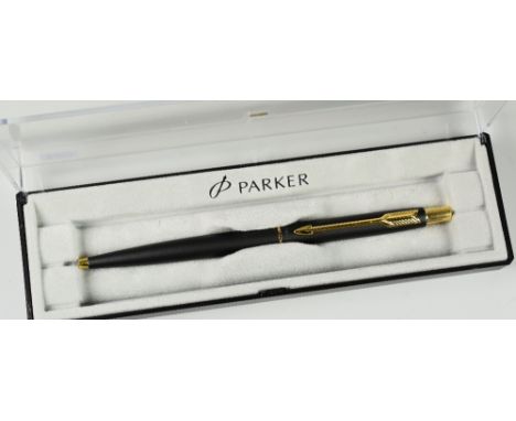 MODERN (2000) MATT BLACK PARKER CLASSIC GT BALLPOINT PEN in original box