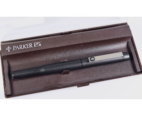 VINTAGE (1978-80) MATT BLACK PARKER 25 FOUNTAIN PEN in original box with guarantee